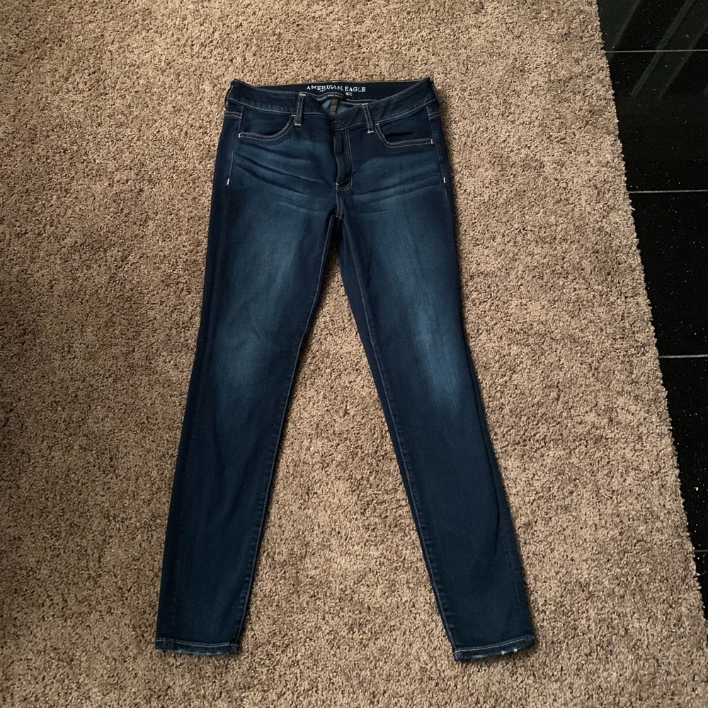 American Eagle dark wash jeans!